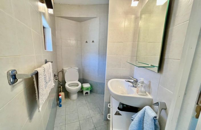 Image No.12-2 Bed House for sale