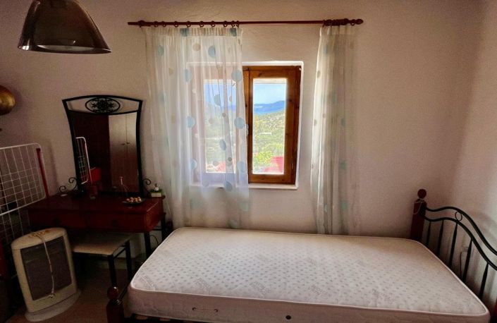 Image No.9-2 Bed House for sale