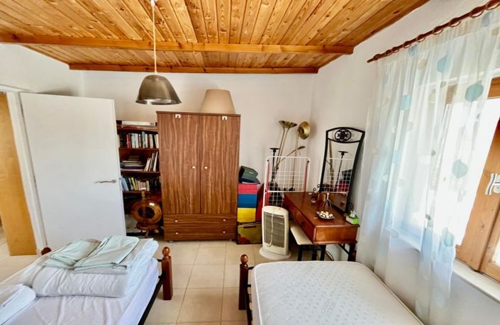 Image No.10-2 Bed House for sale