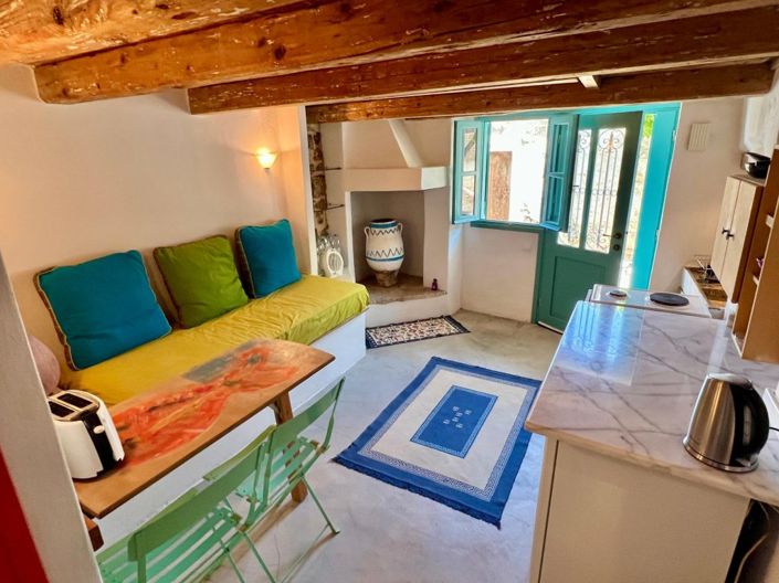 Image No.8-1 Bed House for sale