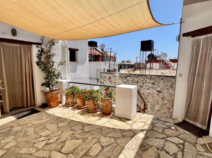 Image No.10-3 Bed House for sale