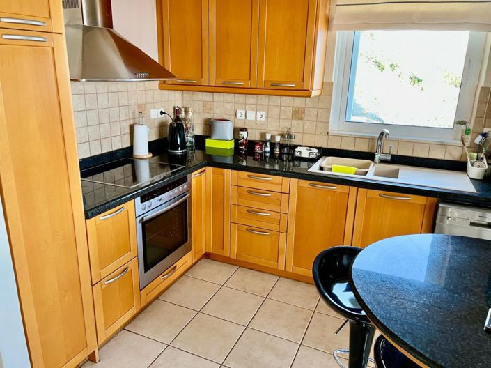 Image No.28-3 Bed Villa for sale