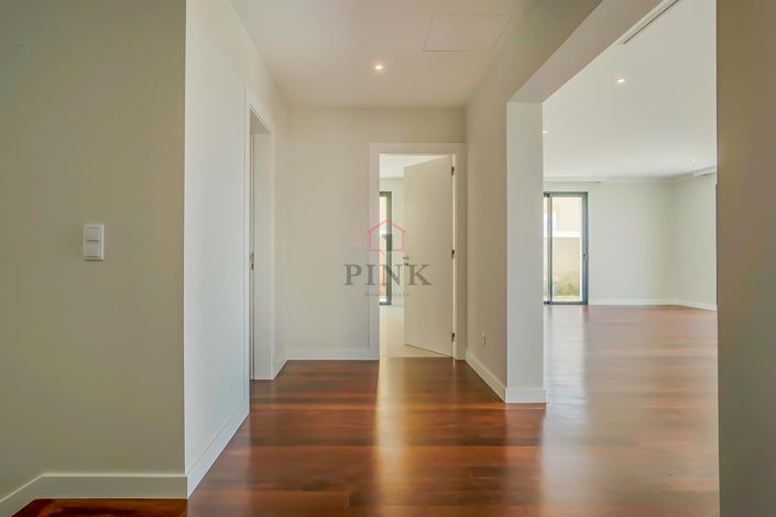 Image No.15-3 Bed Villa for sale