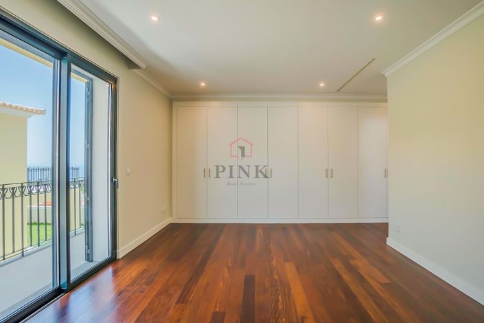 Image No.7-3 Bed Villa for sale