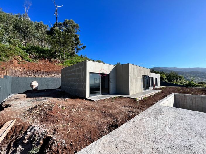 Image No.21-3 Bed Villa for sale