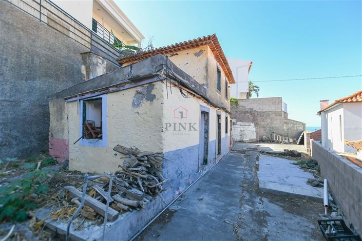 Image No.4-2 Bed Villa for sale