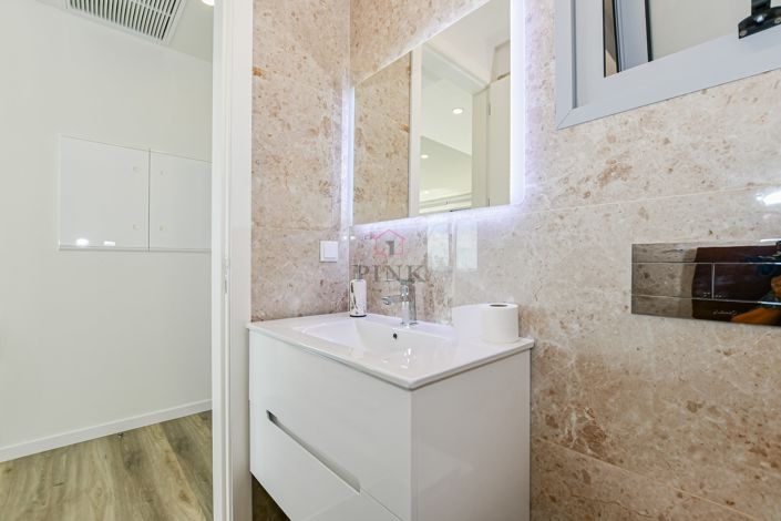 Image No.20-2 Bed Villa for sale