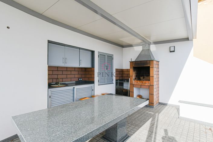 Image No.37-2 Bed Villa for sale