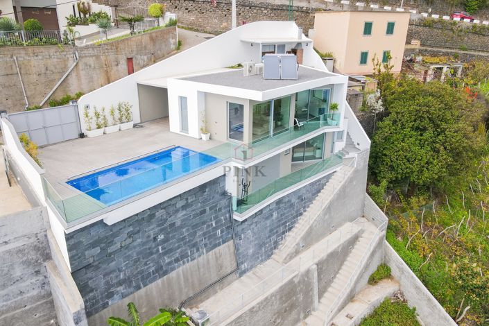 Image No.43-2 Bed Villa for sale