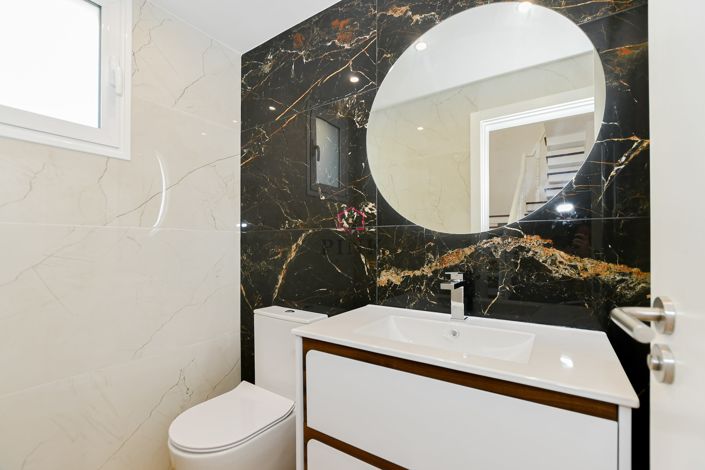 Image No.18-4 Bed Villa for sale