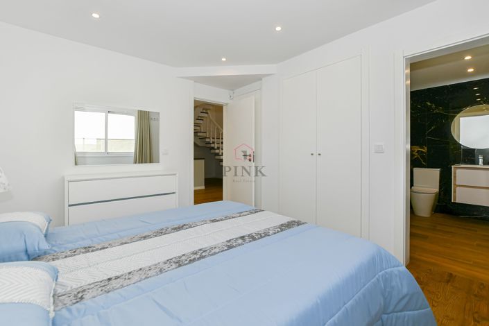 Image No.22-4 Bed Villa for sale