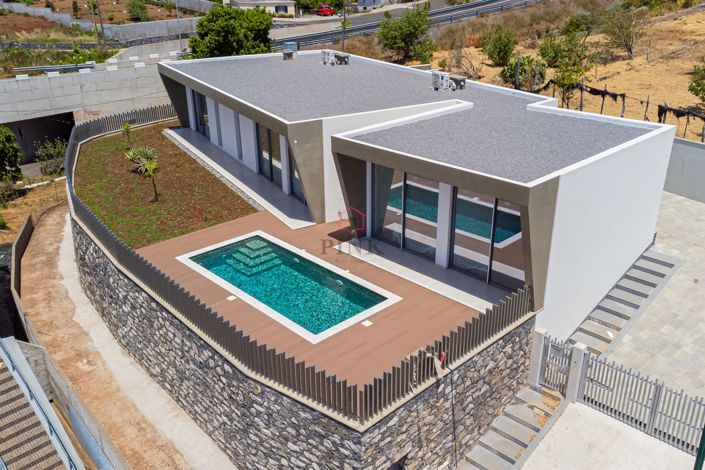 Image No.6-3 Bed Villa for sale