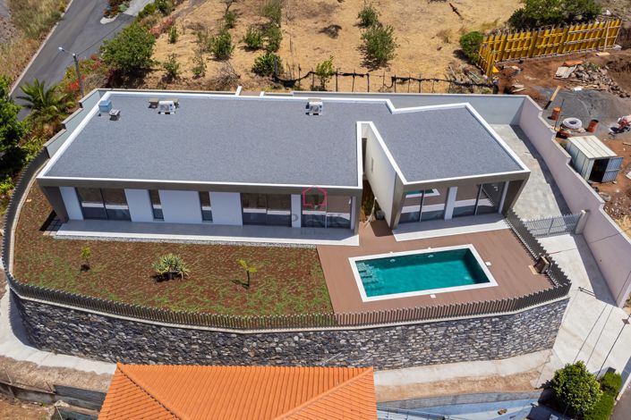 Image No.9-3 Bed Villa for sale