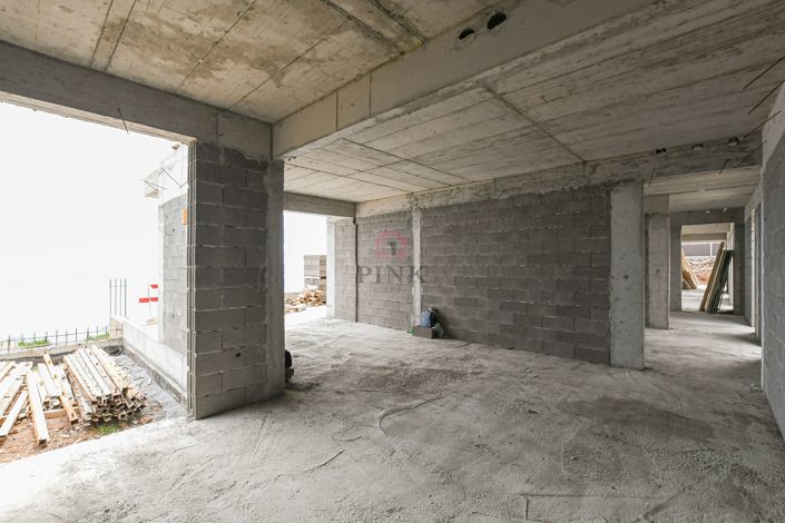 Image No.42-4 Bed Villa for sale