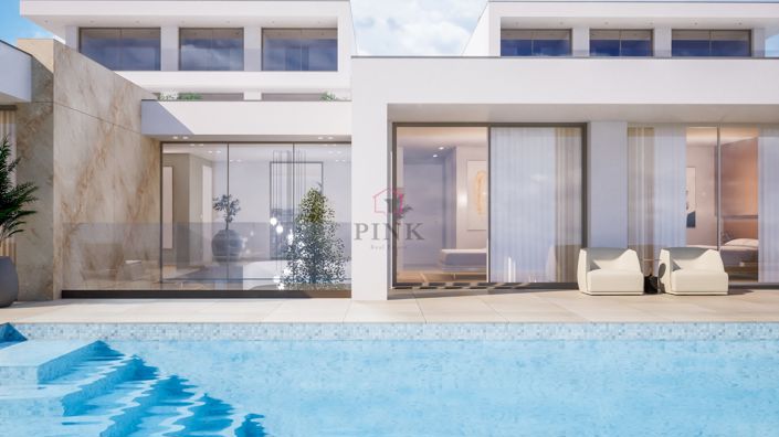 Image No.3-4 Bed Villa for sale