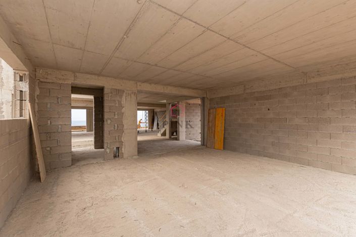 Image No.10-3 Bed Villa for sale