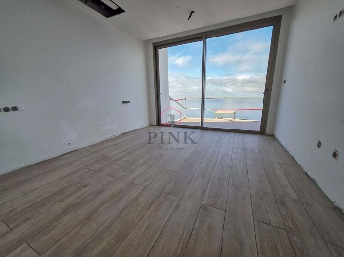 Image No.15-4 Bed Villa for sale