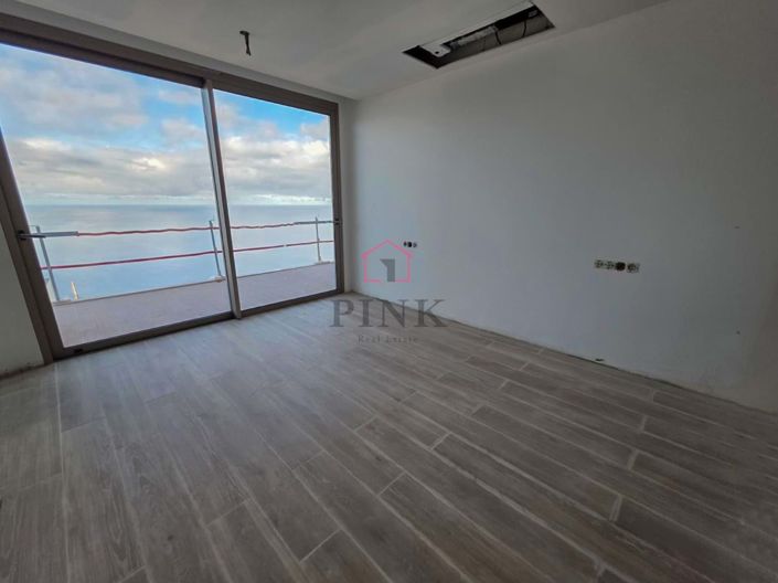 Image No.19-4 Bed Villa for sale