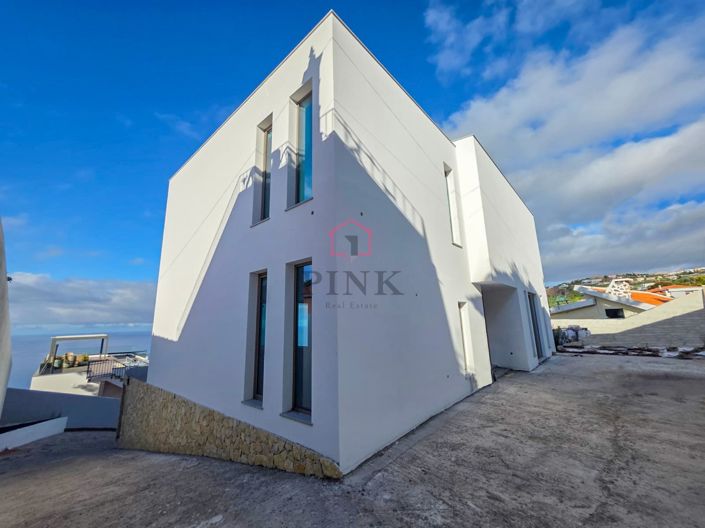 Image No.5-4 Bed Villa for sale