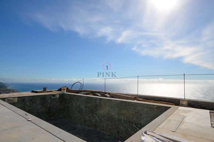 Image No.12-3 Bed Villa for sale