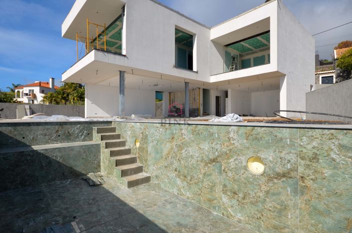 Image No.13-3 Bed Villa for sale