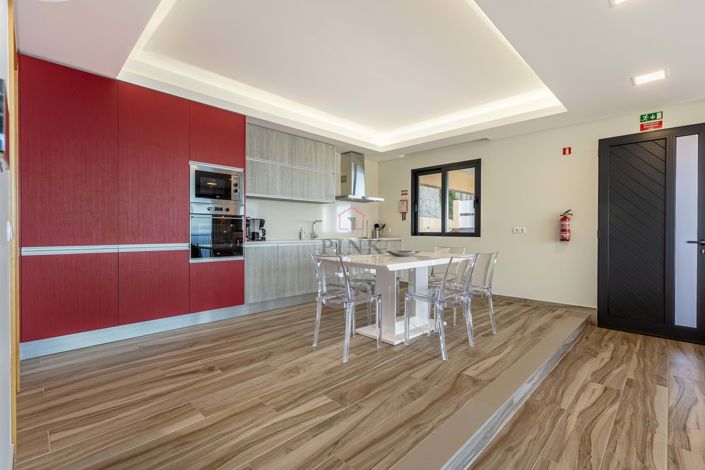 Image No.10-3 Bed Villa for sale