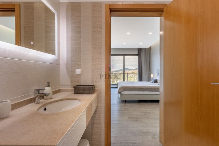 Image No.28-3 Bed Villa for sale