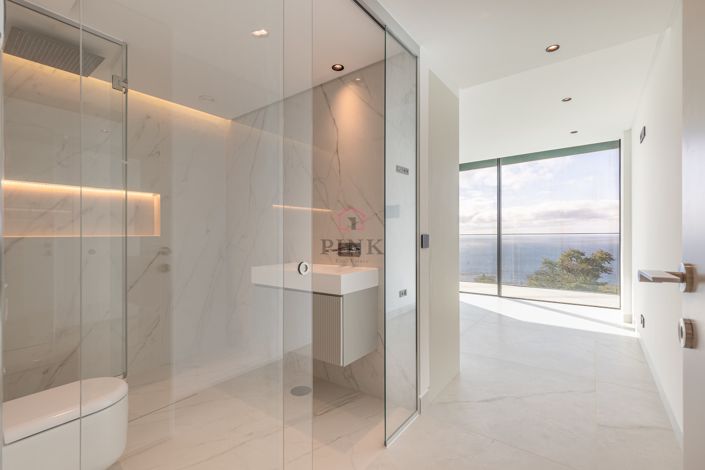 Image No.33-4 Bed Villa for sale