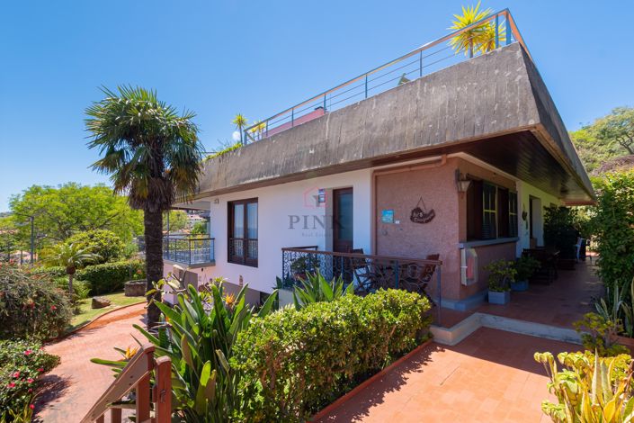 Image No.2-3 Bed Villa for sale