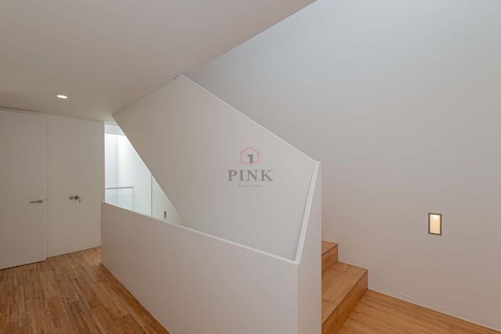 Image No.33-3 Bed Semi-Detached for sale