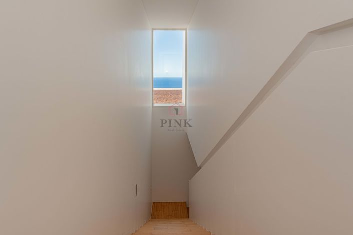 Image No.35-3 Bed Semi-Detached for sale