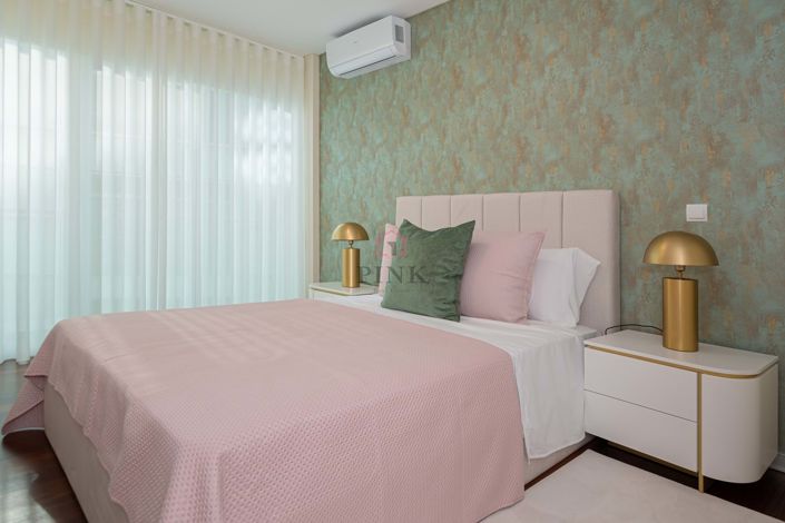 Image No.20-4 Bed Apartment for sale