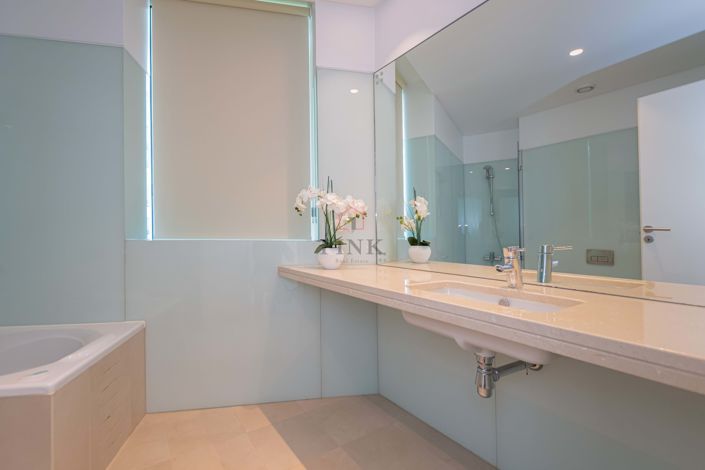 Image No.29-4 Bed Apartment for sale