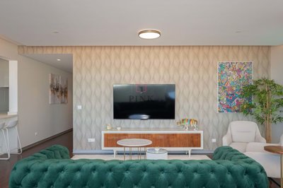 1862-640224-20eb4152a9fbcfd5b78c9c0612bb54ff9