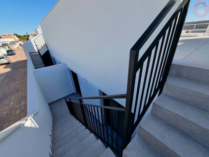 Image No.18-2 Bed Villa for sale