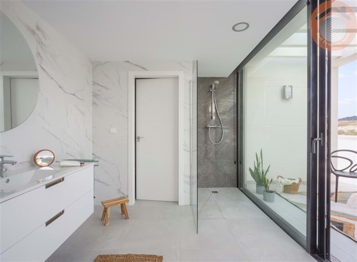 Image No.10-3 Bed Villa for sale