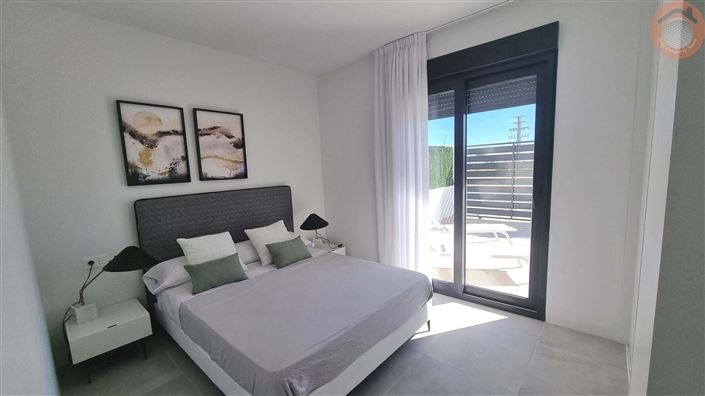 Image No.8-2 Bed Villa for sale