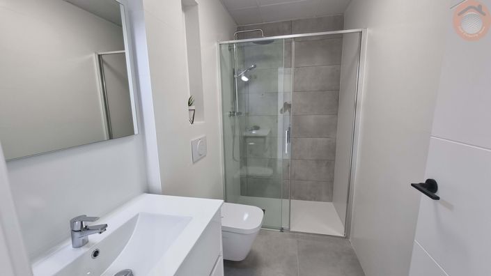 Image No.9-2 Bed Villa for sale