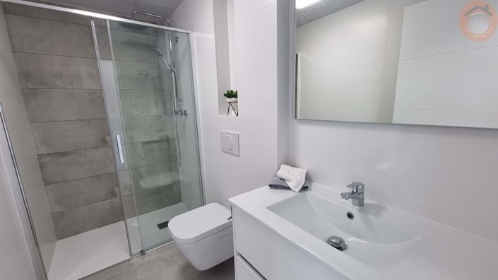 Image No.10-2 Bed Villa for sale