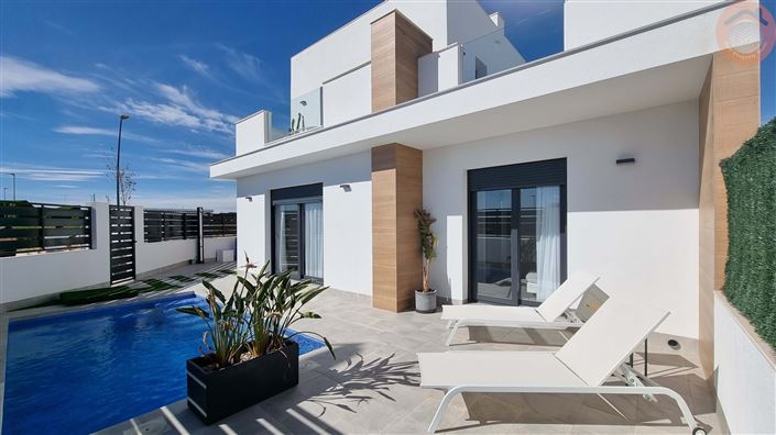 Image No.3-3 Bed Villa for sale