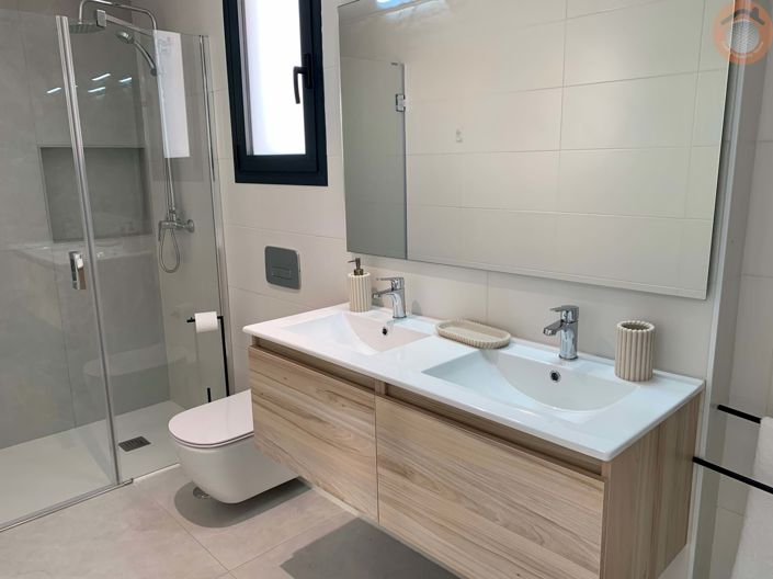 Image No.13-3 Bed Villa for sale