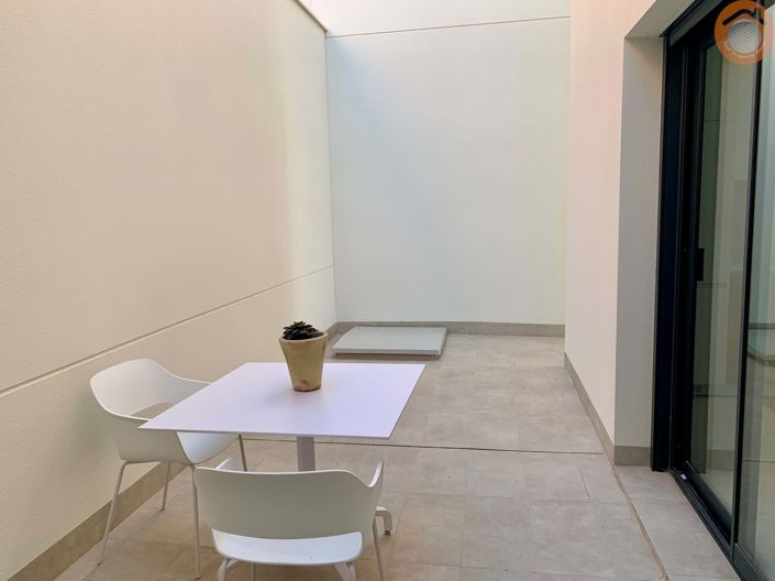 Image No.18-3 Bed Villa for sale