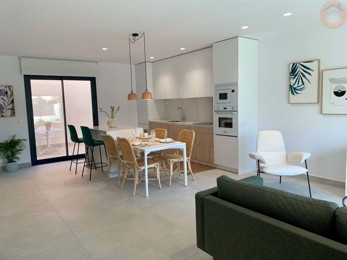 Image No.2-3 Bed Villa for sale