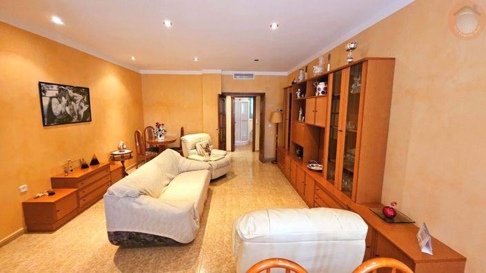 Image No.3-3 Bed Villa for sale