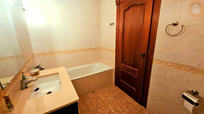 Image No.22-3 Bed Villa for sale