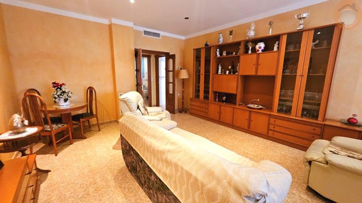 Image No.4-3 Bed Villa for sale
