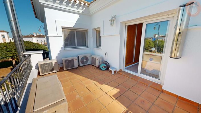 Image No.37-3 Bed Villa for sale