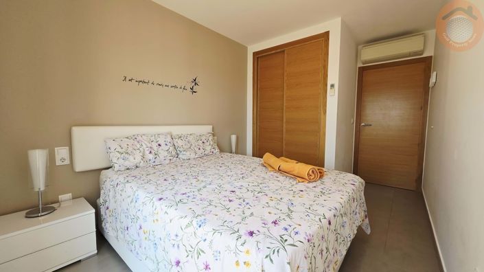 Image No.12-2 Bed Apartment for sale