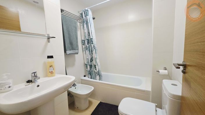 Image No.15-2 Bed Apartment for sale