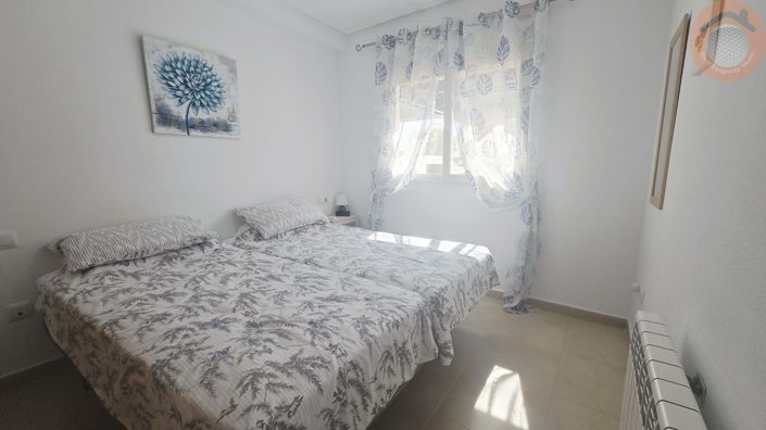 Image No.18-2 Bed Townhouse for sale